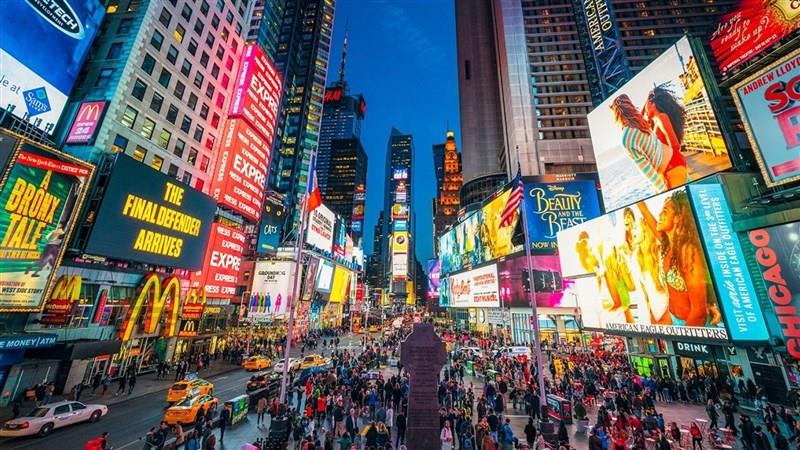 `Unplanned`: baby`s heartbeat shown in NY Times Square